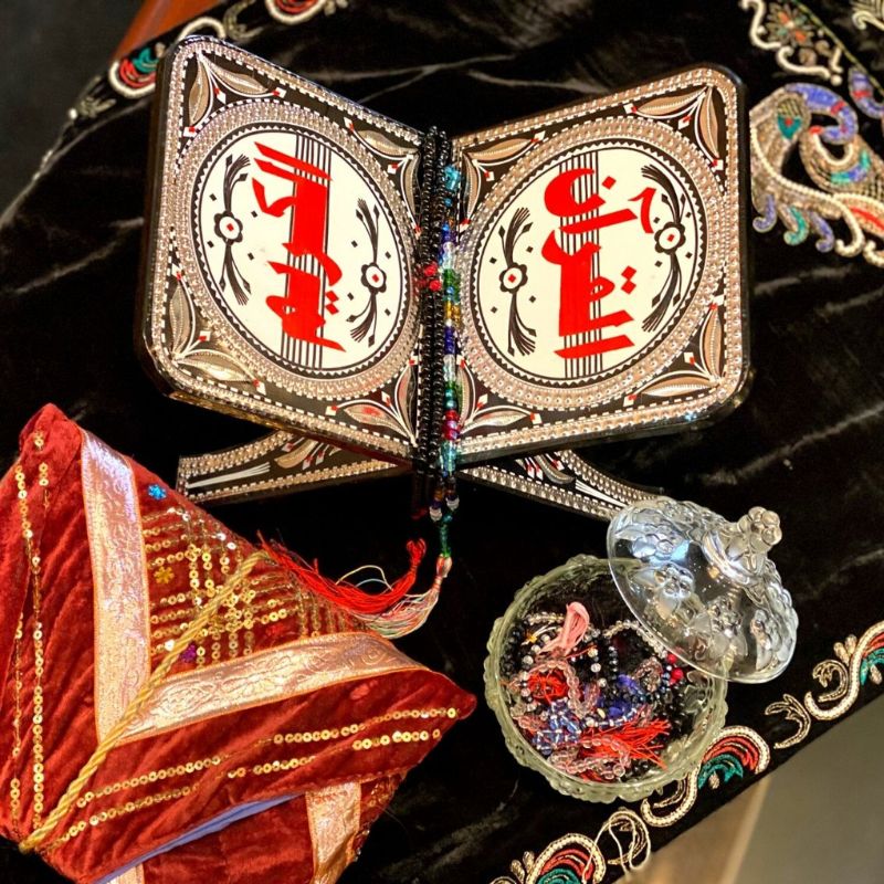 Black Wooden Chamakpatti Rehal