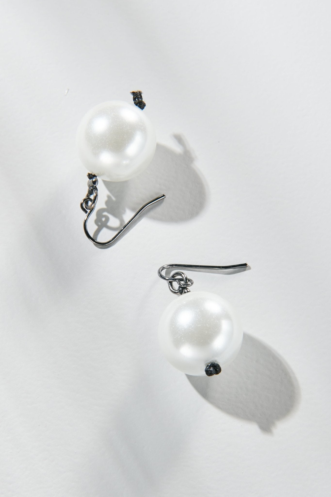 17mm Knotted Pearl Earrings