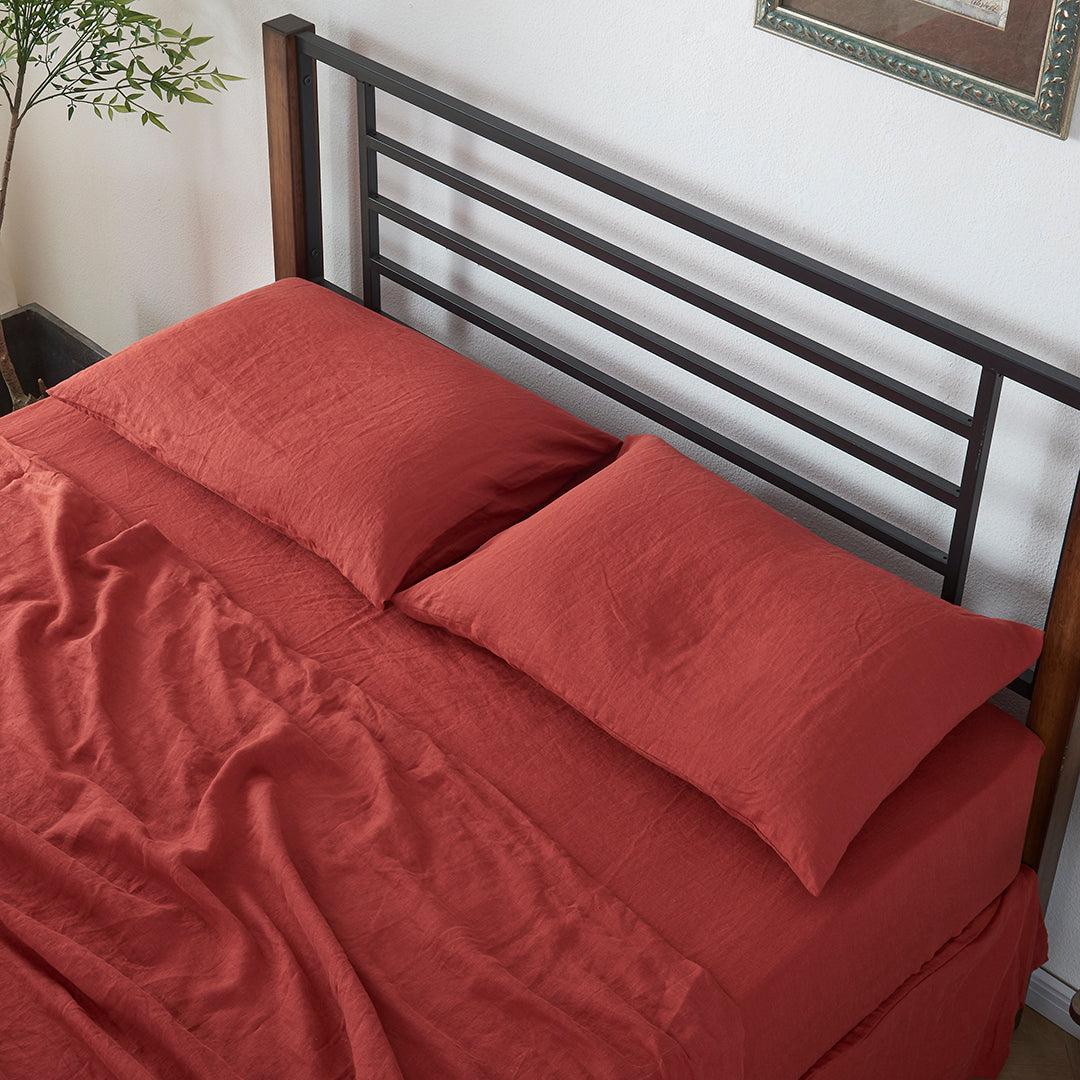 Housewife Linen Pillowcases Pair Red