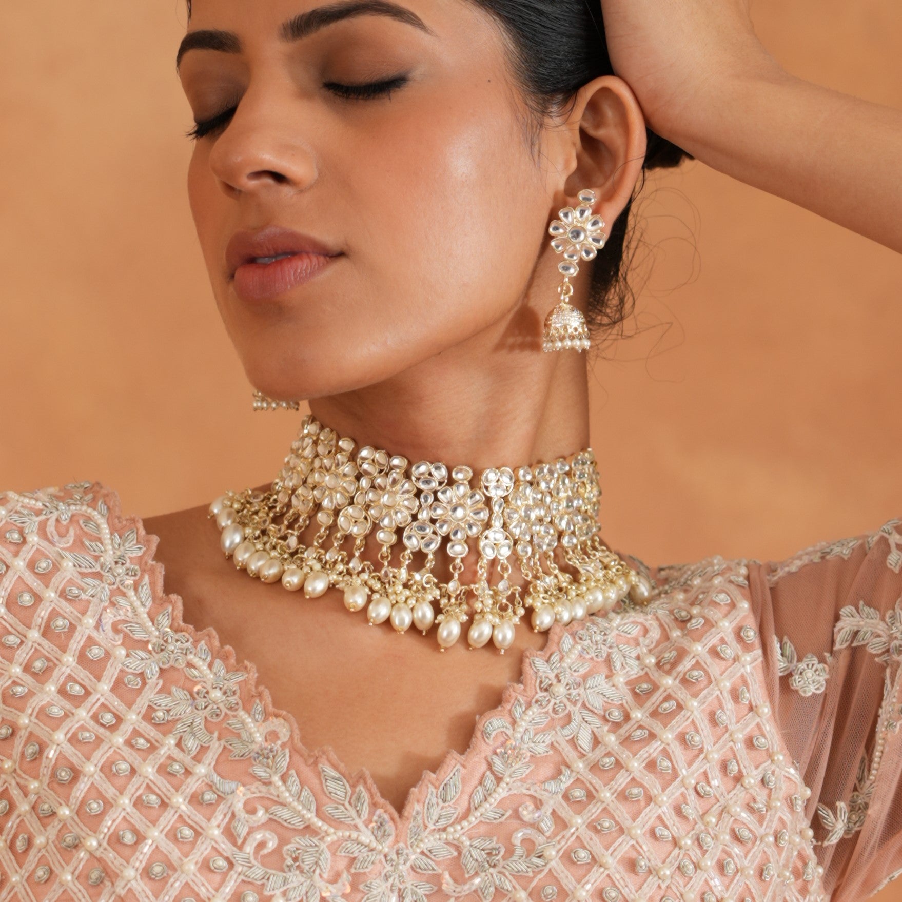 Antara Dabi Kundan Neckalce set - Golden