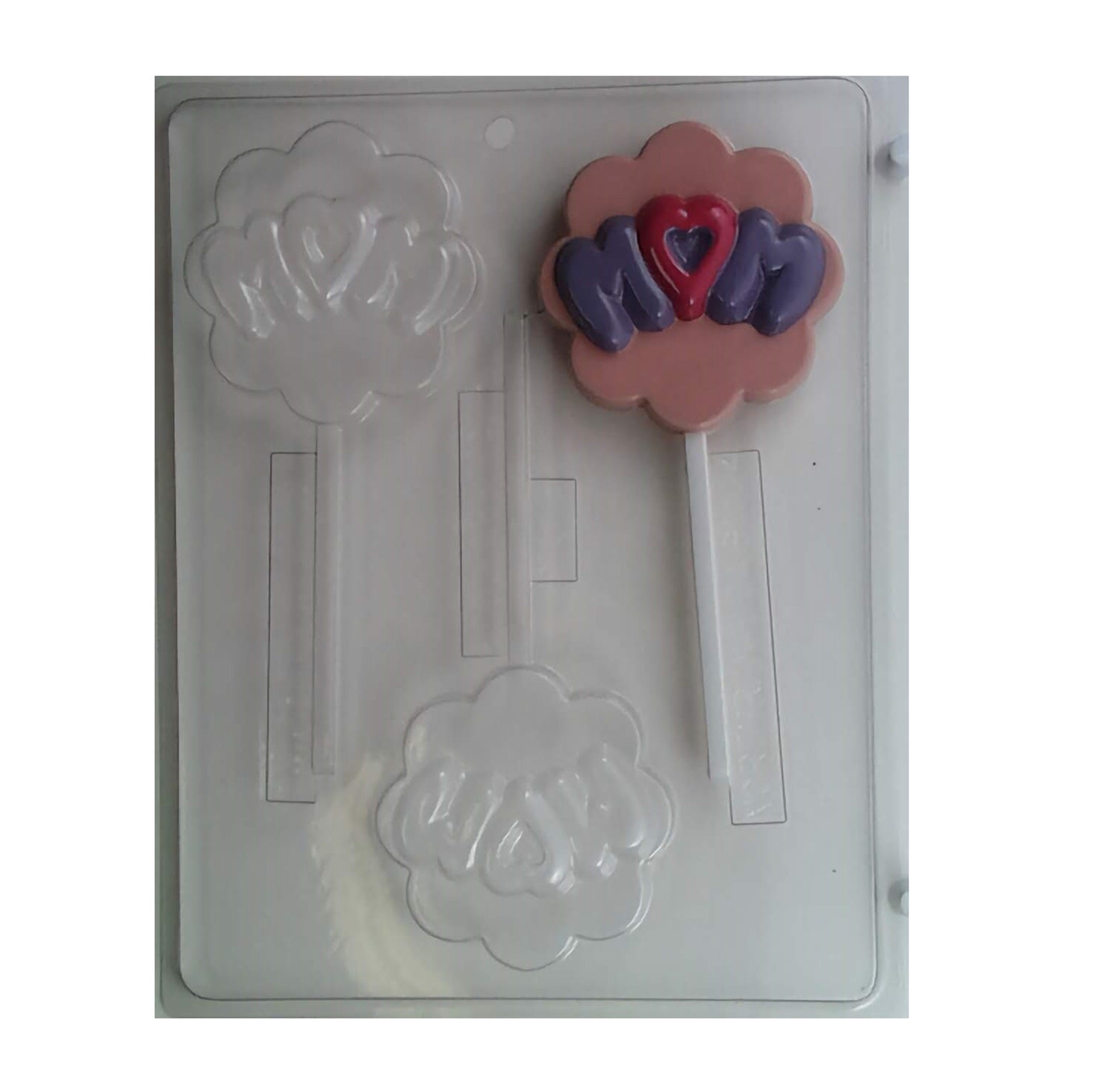 "Mom" W/round Scalloped Edge Chocolate Lollipop Mold