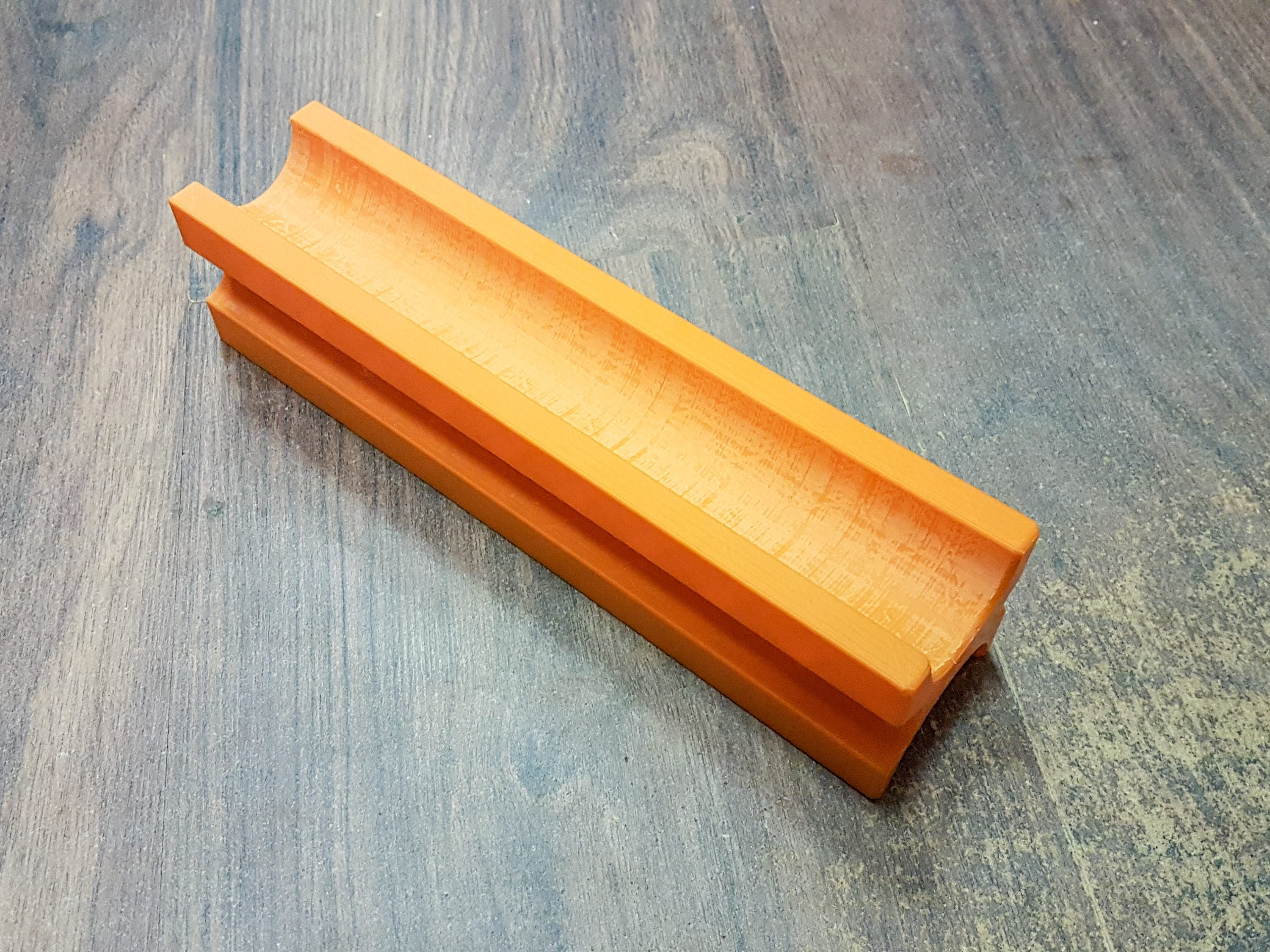 5x5 cm Spine Rounding Tool with 4 Grooves (Rondzetblok / Rundeholz, 3D-Printed)