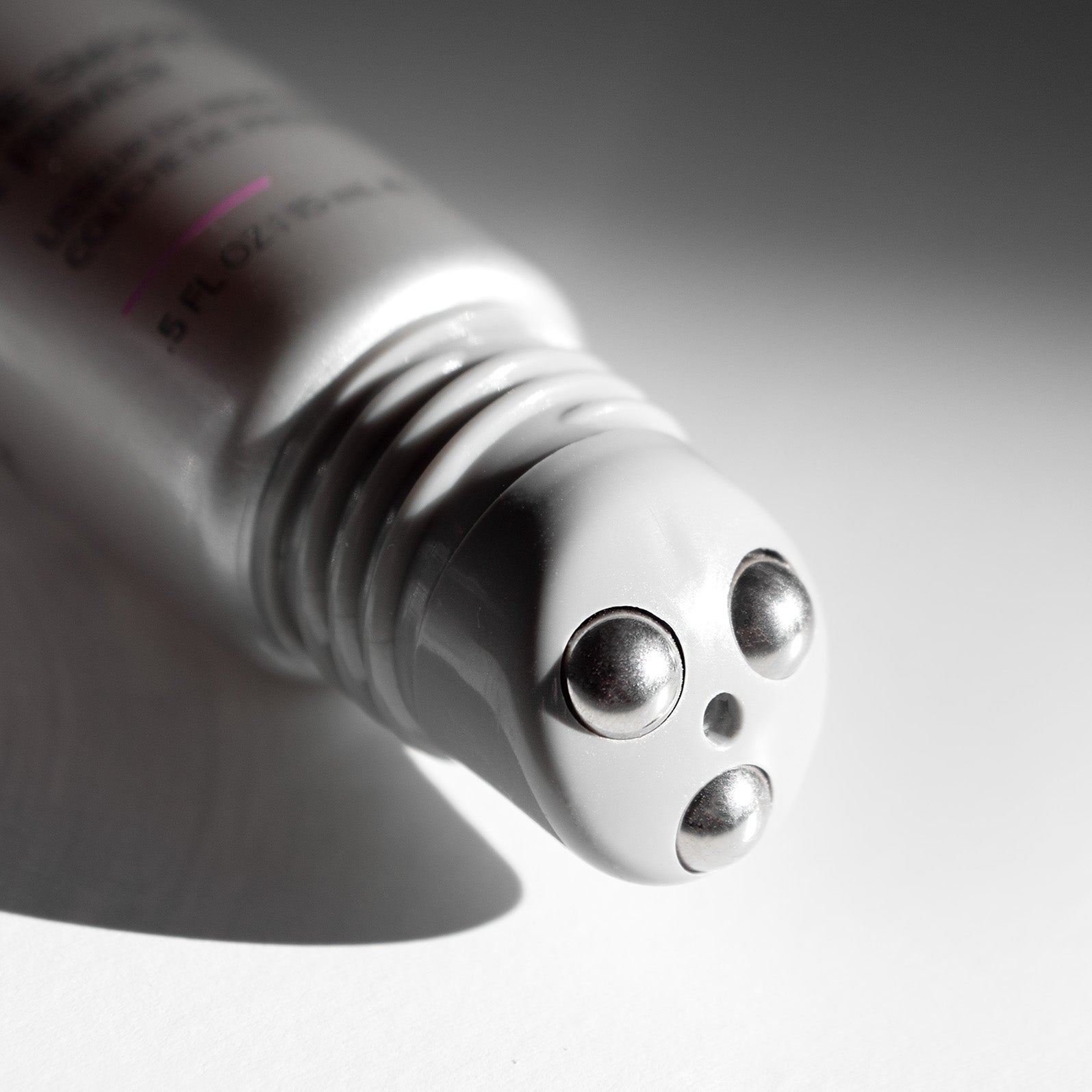 Line Smoother + Primer with Neodermyl®