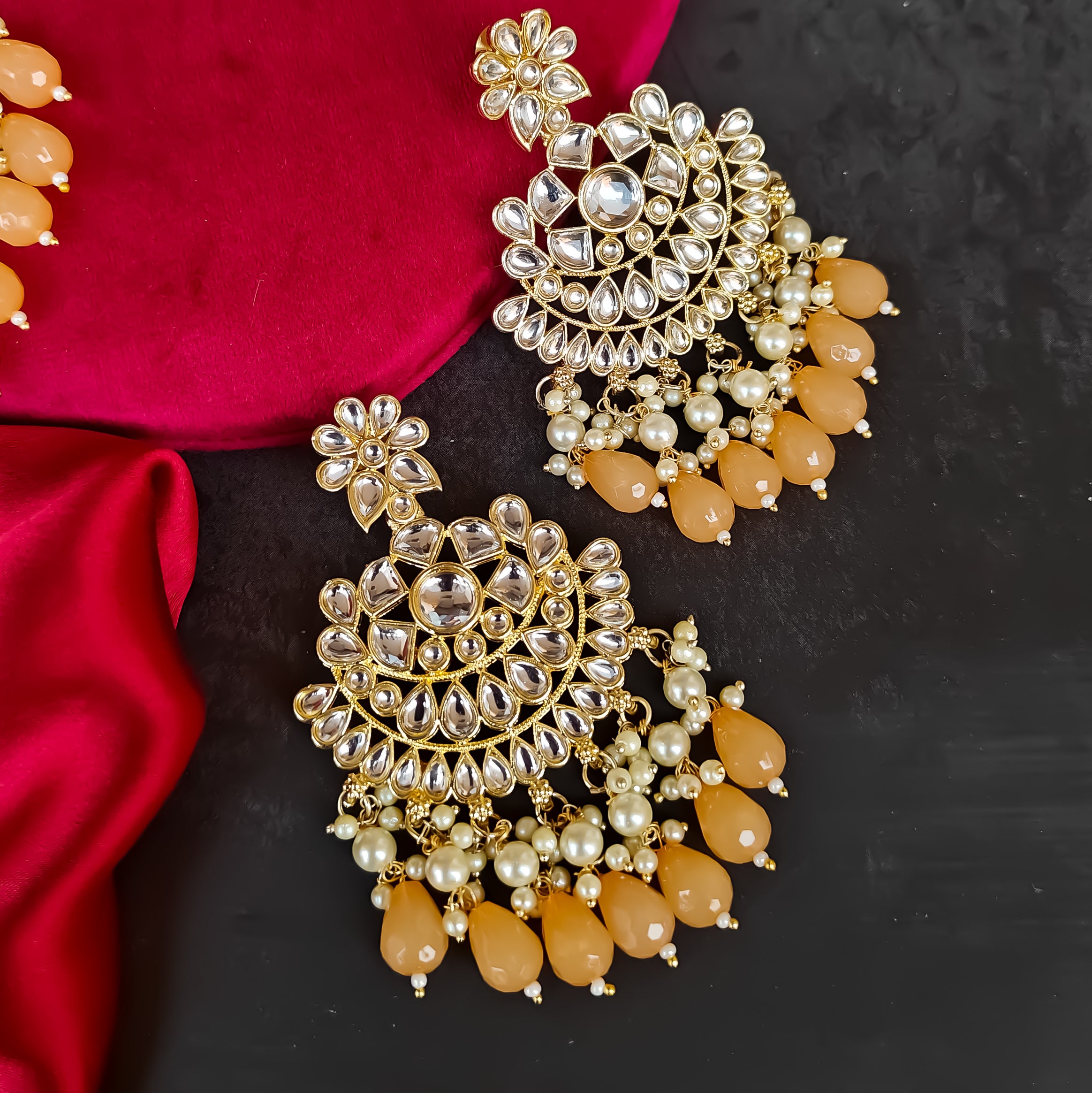 Amber Dabi Kundan Necklace Set - Peach