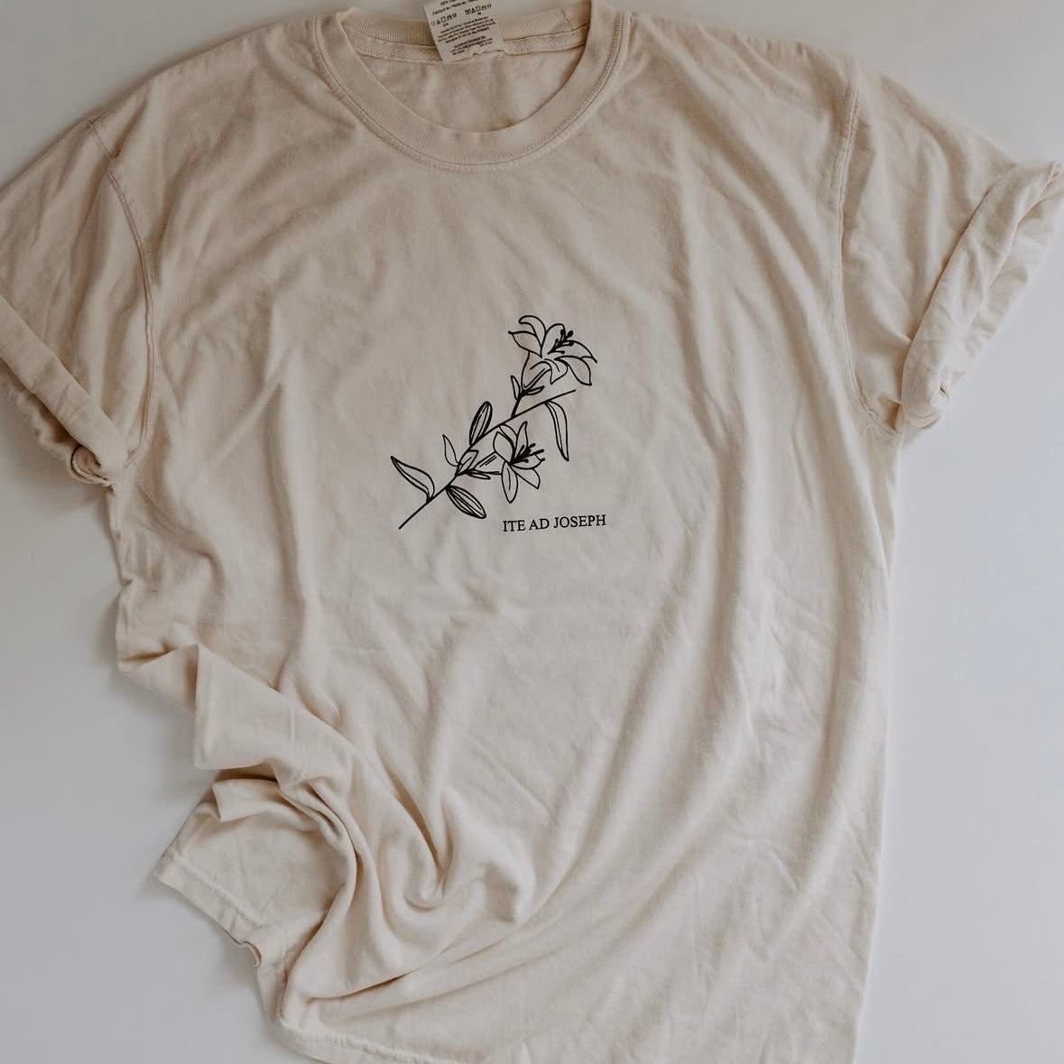 "Ite Ad Joseph" / St. Joseph T-Shirt